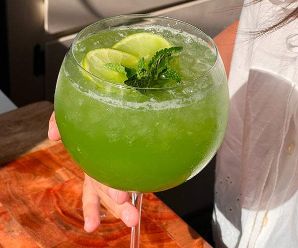Cucumber Mint Spritz With Avaline Sauvignon Blanc
