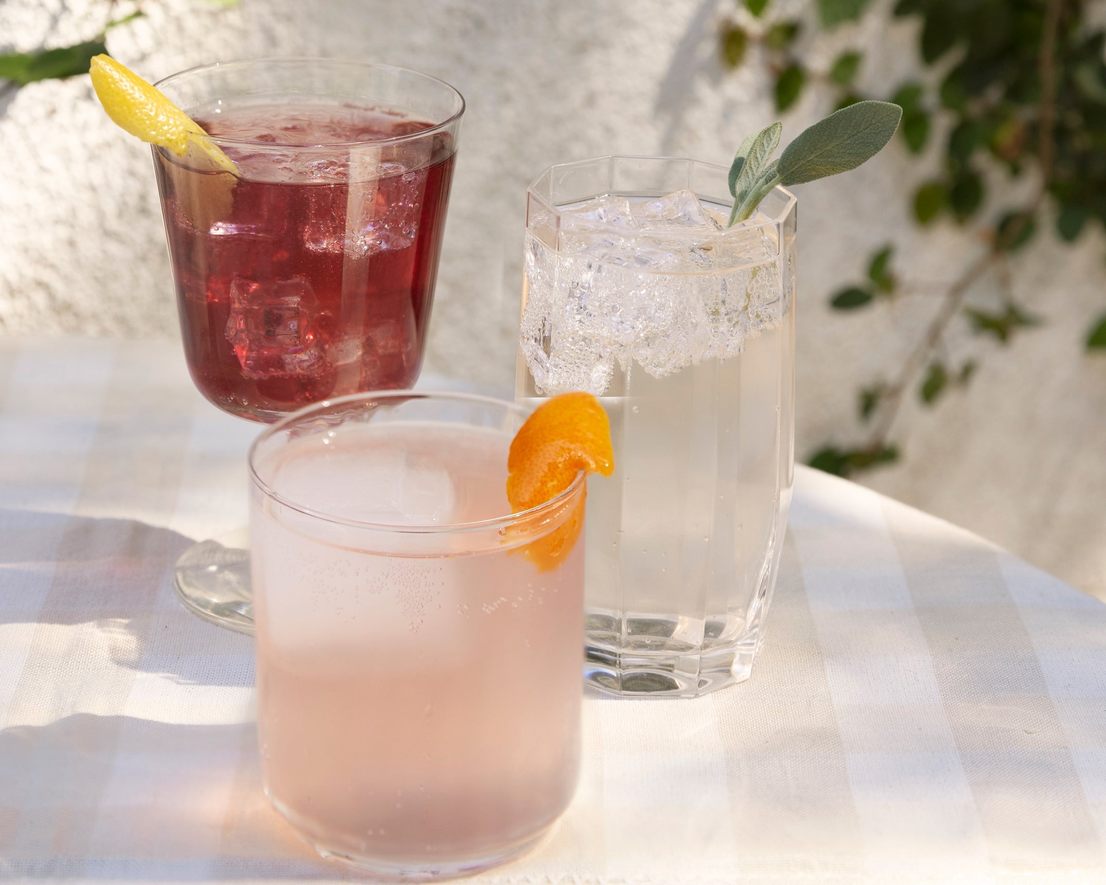 The Avaline Spring Spritz